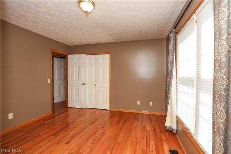 2533 Acorn Avenue Ravenna OH 44266