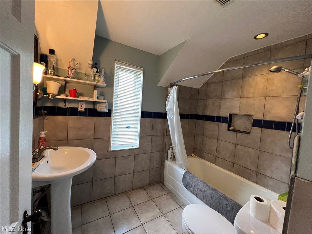 3844 Bendemeer Road Cleveland Heights OH 44118