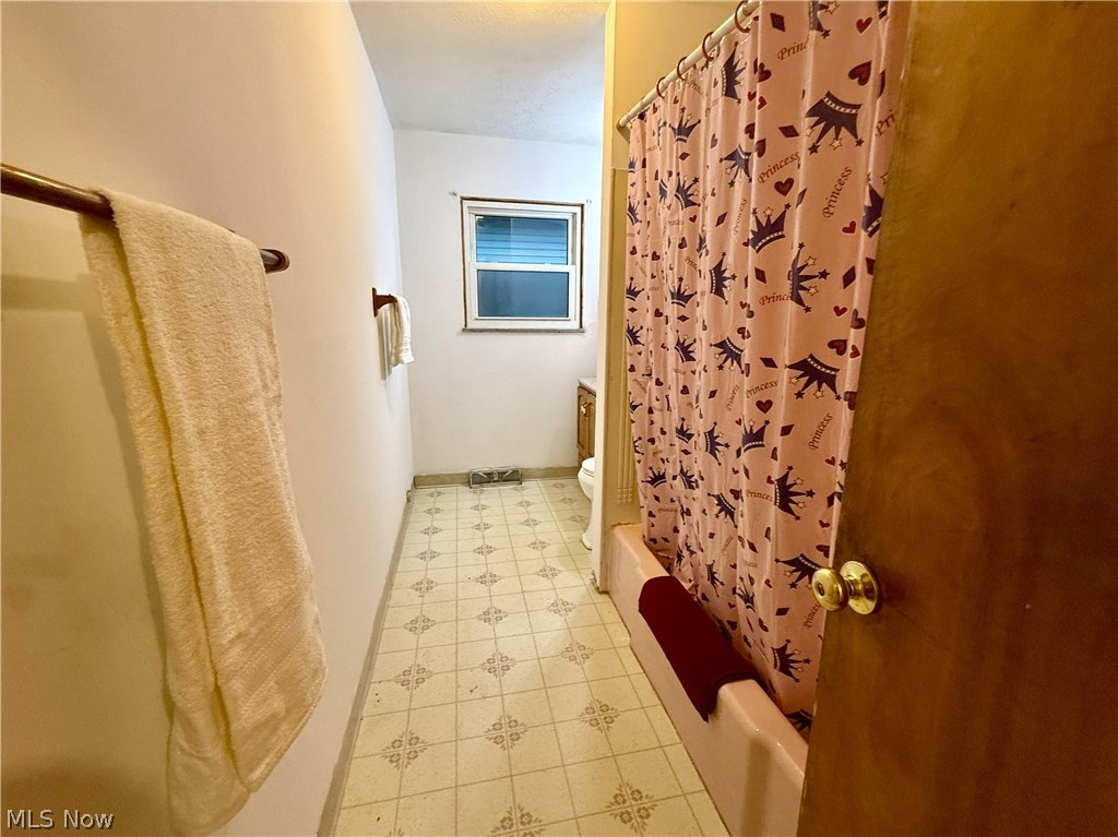 386 Fulmer Avenue Akron OH 44312