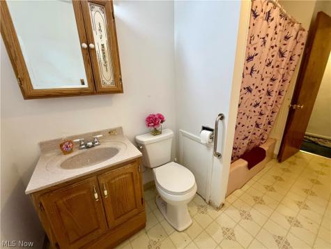 386 Fulmer Avenue Akron OH 44312