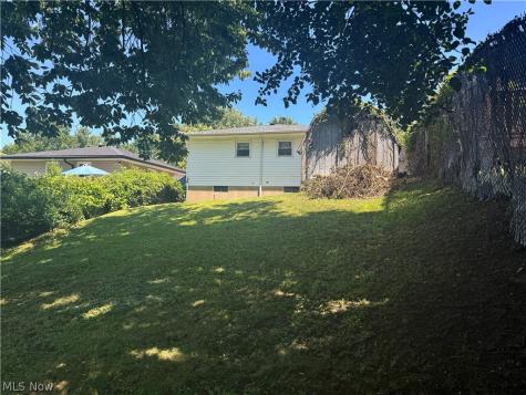 386 Fulmer Avenue Akron OH 44312