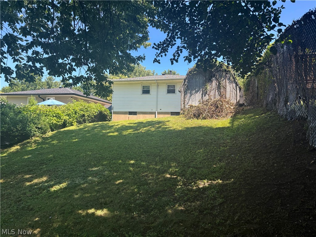 386 Fulmer Avenue Akron OH 44312