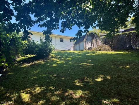 386 Fulmer Avenue Akron OH 44312