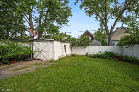637 Dewey Avenue Elyria OH 44035