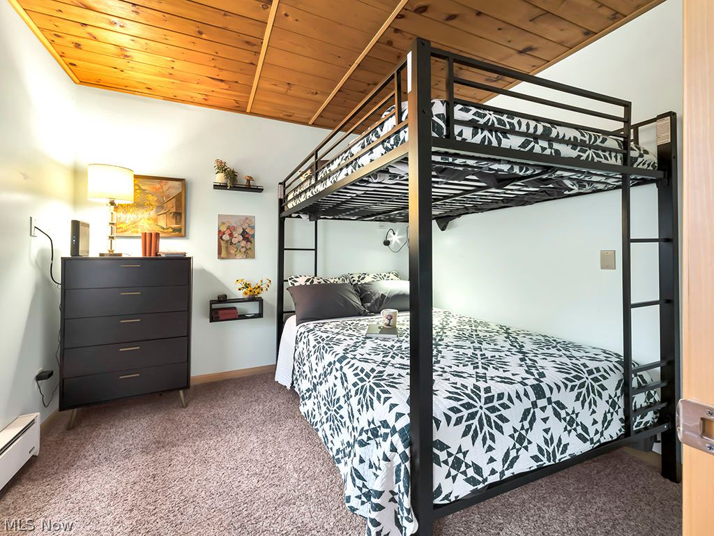 15472 Lakeshore Drive Burton OH 44021