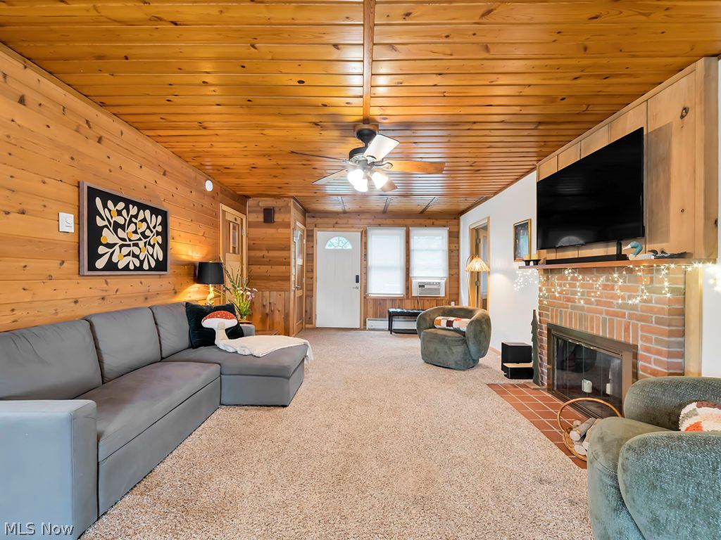 15472 Lakeshore Drive Burton OH 44021