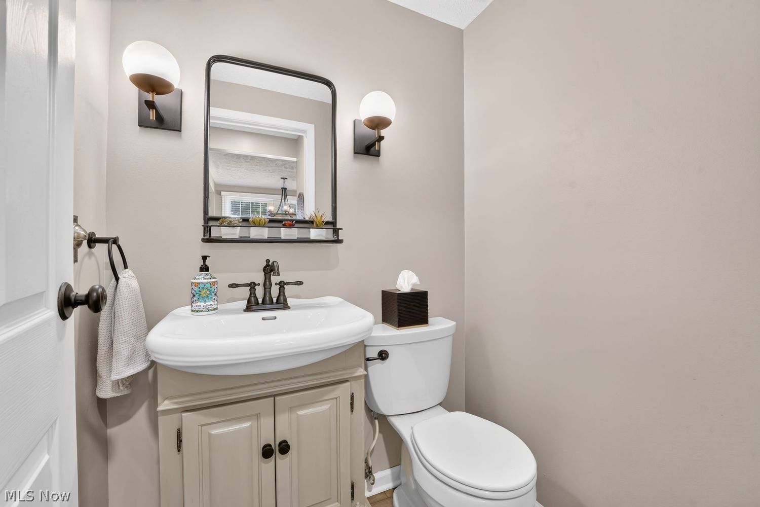 8030 Aileen Drive Mentor OH 44060