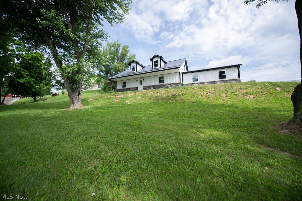 2925 State Route 516 NW Dover OH 44622