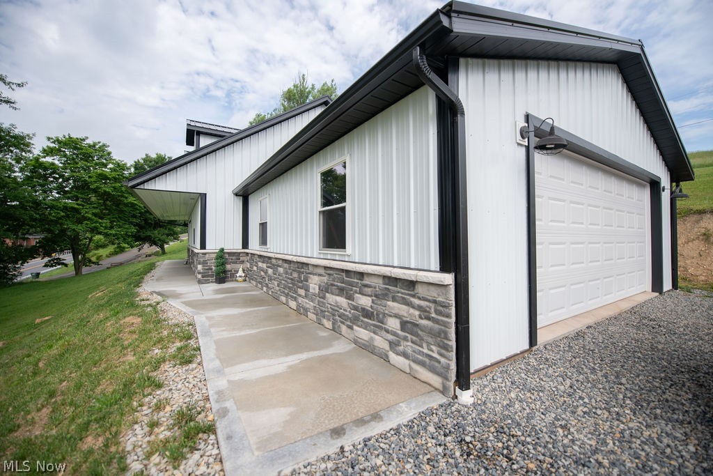 2925 State Route 516 NW Dover OH 44622