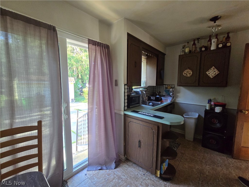 19403 Ridgewood Avenue Warrensville Heights OH 44122