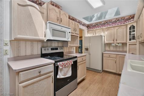 1164 Edgecliff Drive Bedford OH 44146