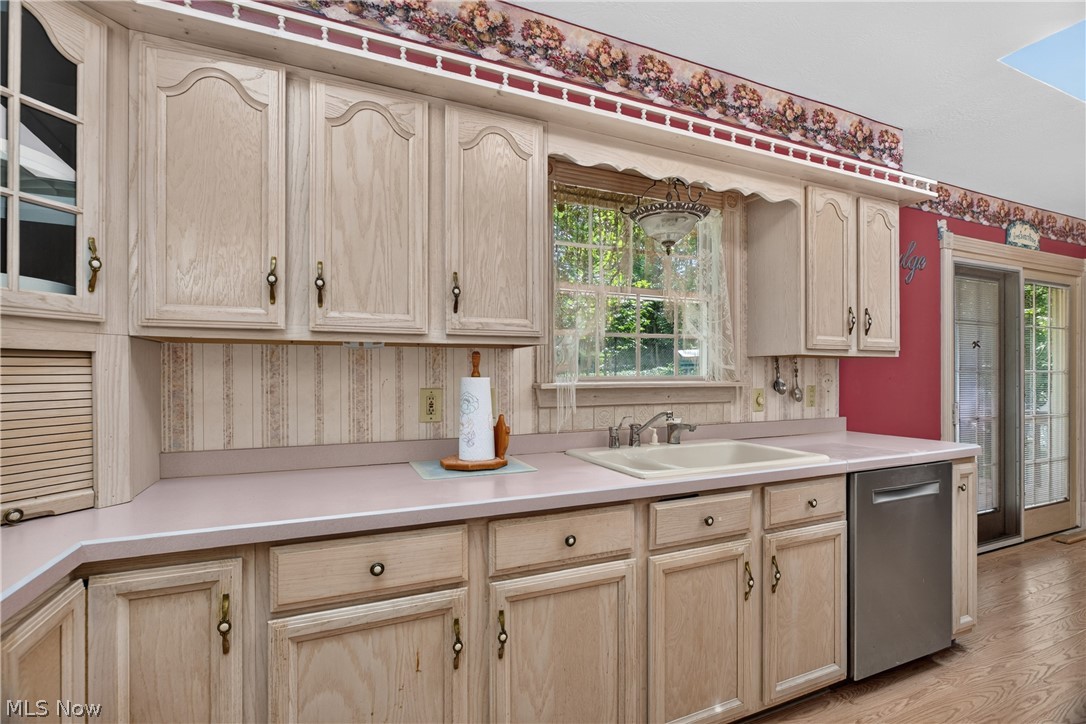 1164 Edgecliff Drive Bedford OH 44146