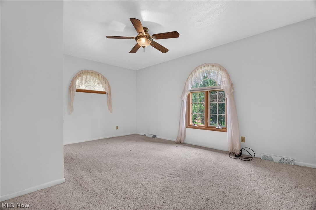 1164 Edgecliff Drive Bedford OH 44146