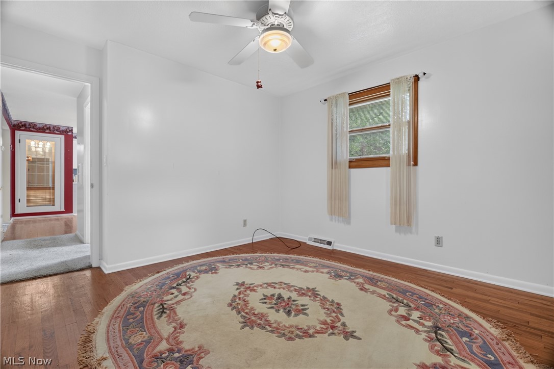 1164 Edgecliff Drive Bedford OH 44146