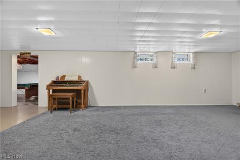 1164 Edgecliff Drive Bedford OH 44146