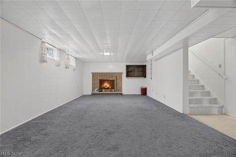 1164 Edgecliff Drive Bedford OH 44146