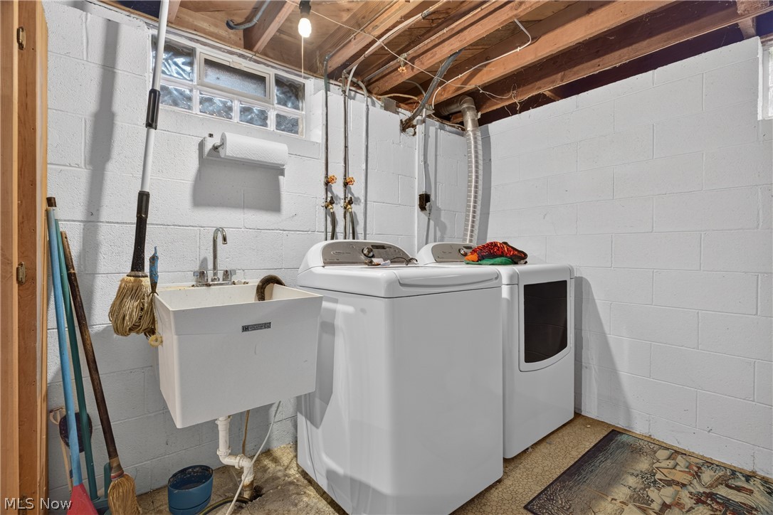 1164 Edgecliff Drive Bedford OH 44146