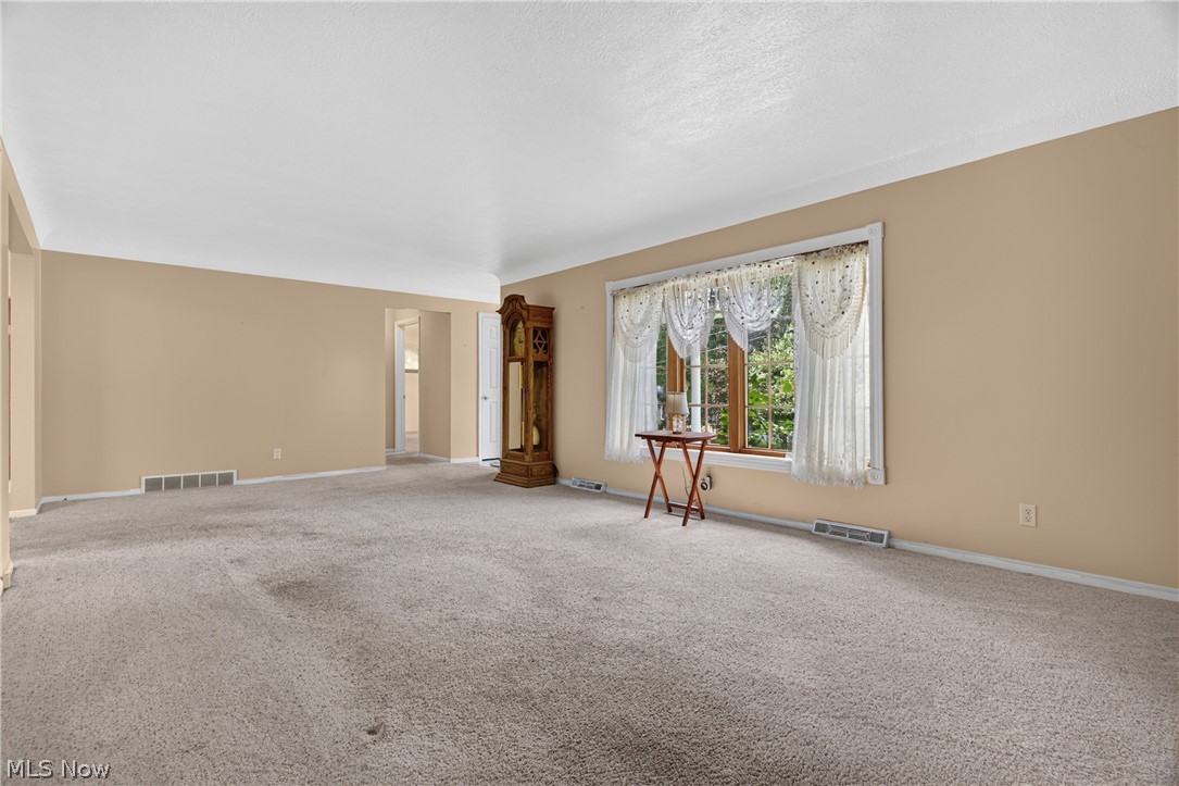 1164 Edgecliff Drive Bedford OH 44146