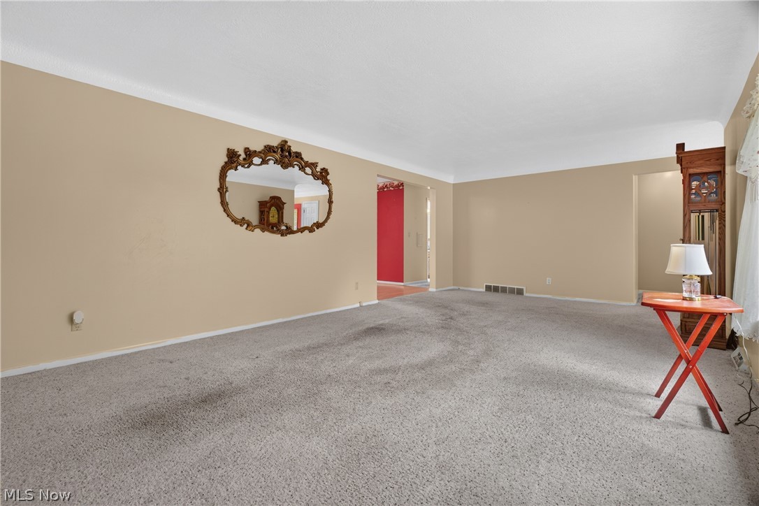 1164 Edgecliff Drive Bedford OH 44146