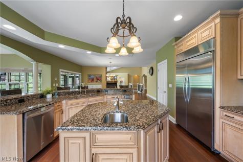 3448 Chadwick Drive Uniontown OH 44685