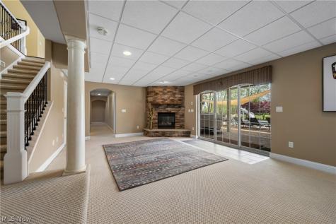 3448 Chadwick Drive Uniontown OH 44685