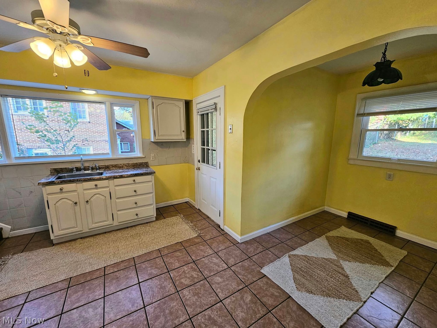 515 Glacier Heights Road Youngstown OH 44509