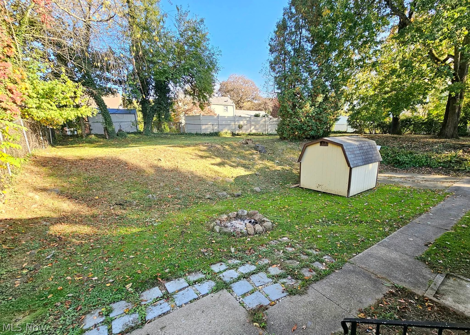 515 Glacier Heights Road Youngstown OH 44509