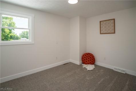 3648 Mulberry Street NW Uniontown OH 44685
