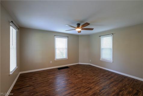 217 E Bergey Street Wadsworth OH 44281