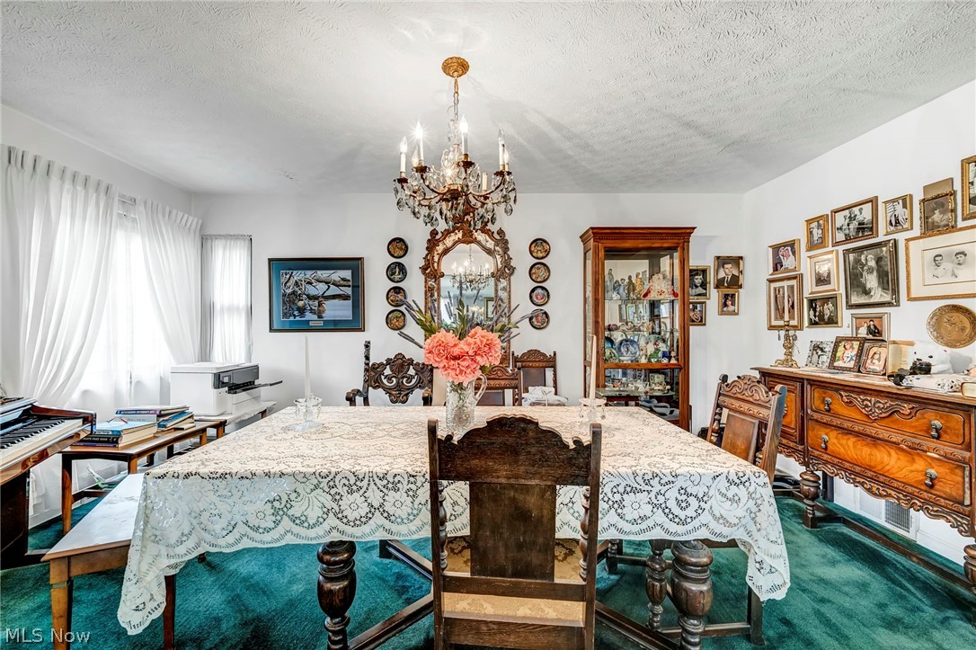 9216 Evergreen Drive Parma OH 44129