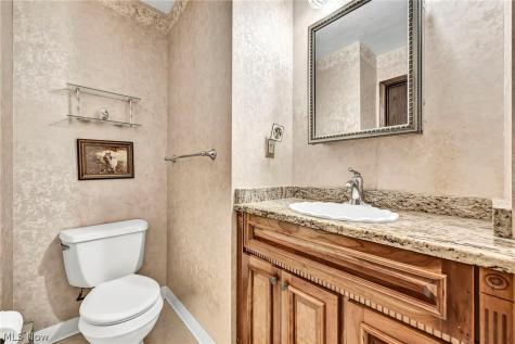 9216 Evergreen Drive Parma OH 44129