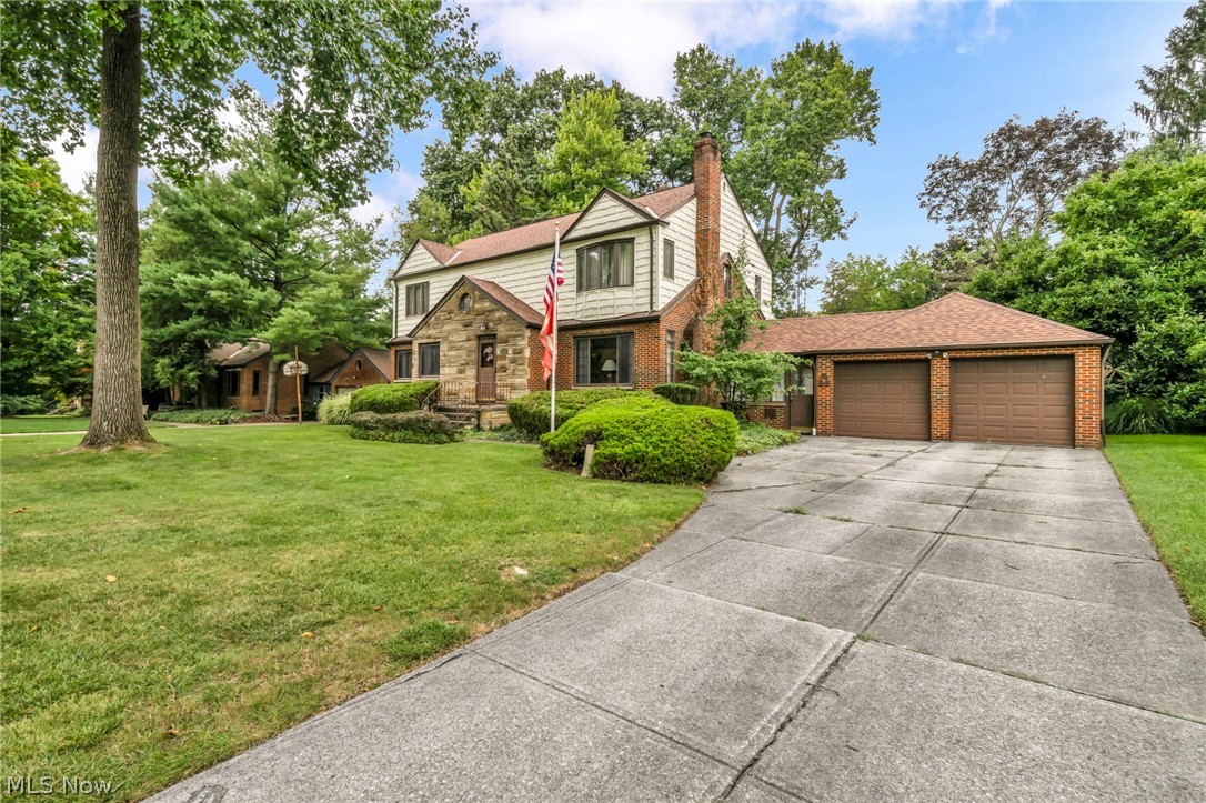 9216 Evergreen Drive Parma OH 44129