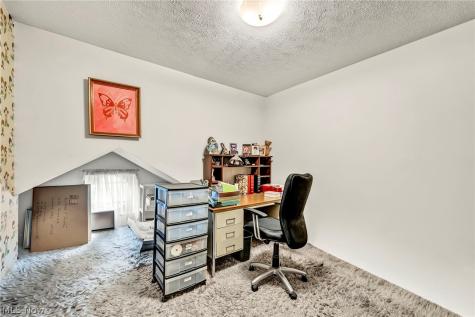 9216 Evergreen Drive Parma OH 44129