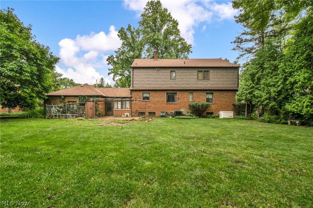 9216 Evergreen Drive Parma OH 44129