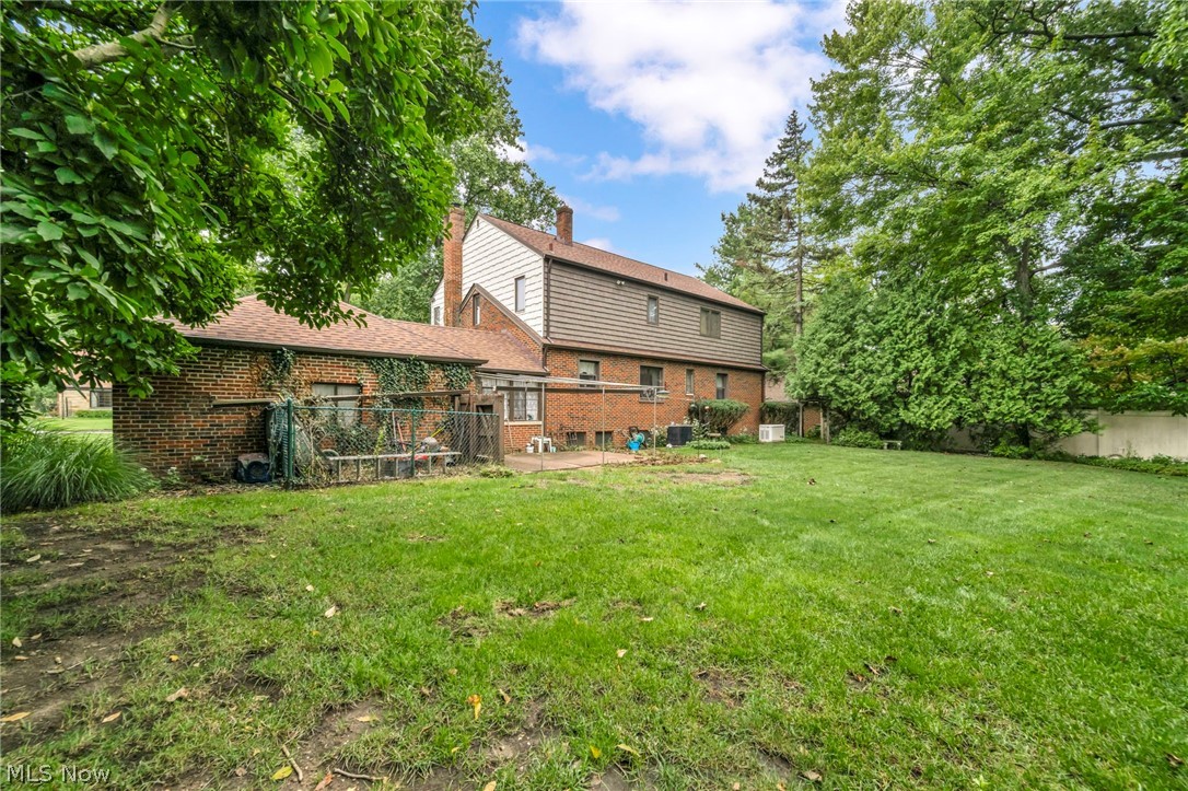 9216 Evergreen Drive Parma OH 44129
