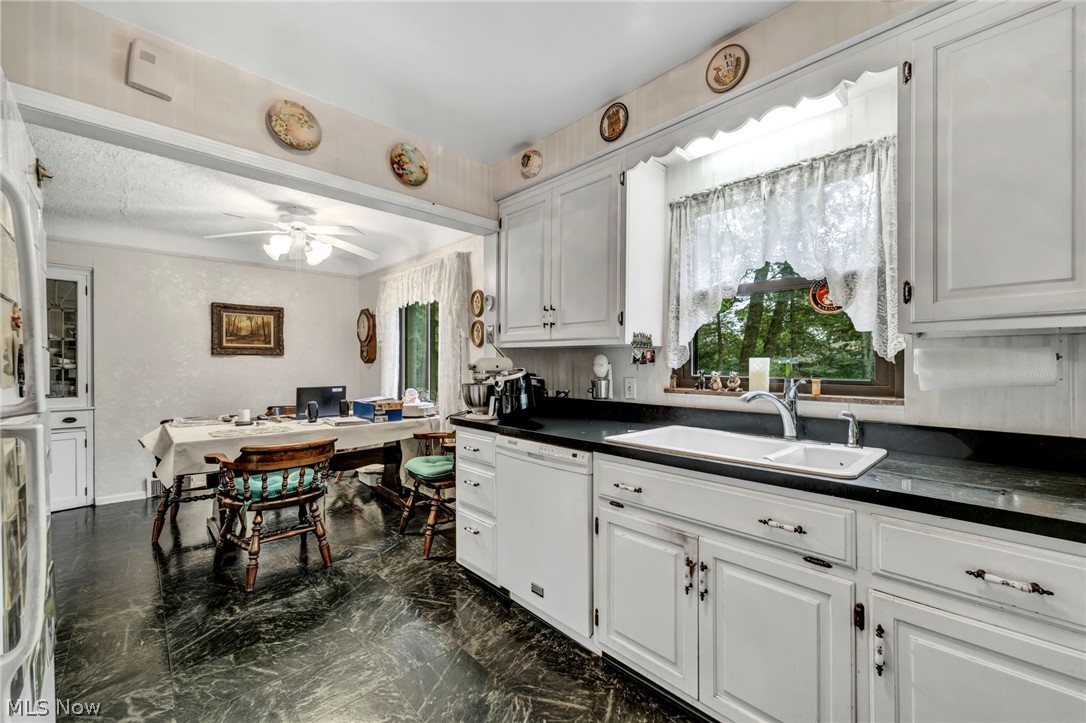 9216 Evergreen Drive Parma OH 44129