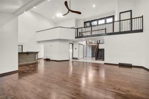 2 Salem Court Beachwood OH 44122