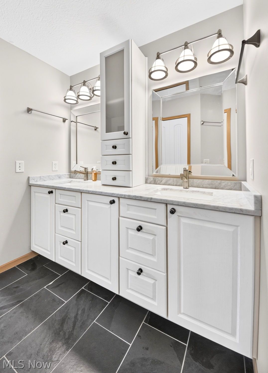 1411 Stone Ledge Court Green OH 44720