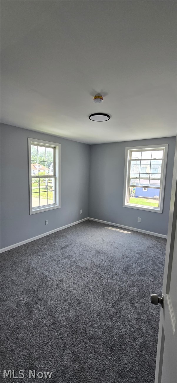491 N James Street East Palestine OH 44413