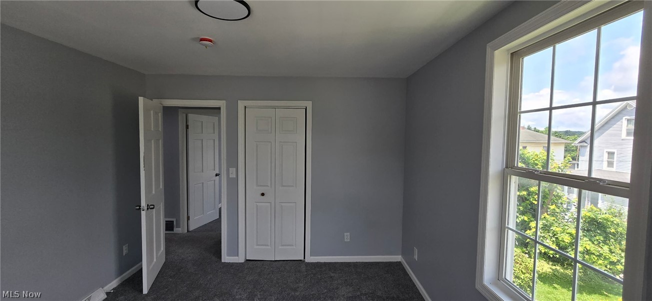 491 N James Street East Palestine OH 44413