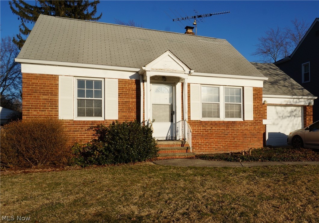 1887 Lawnway Road South Euclid OH 44121