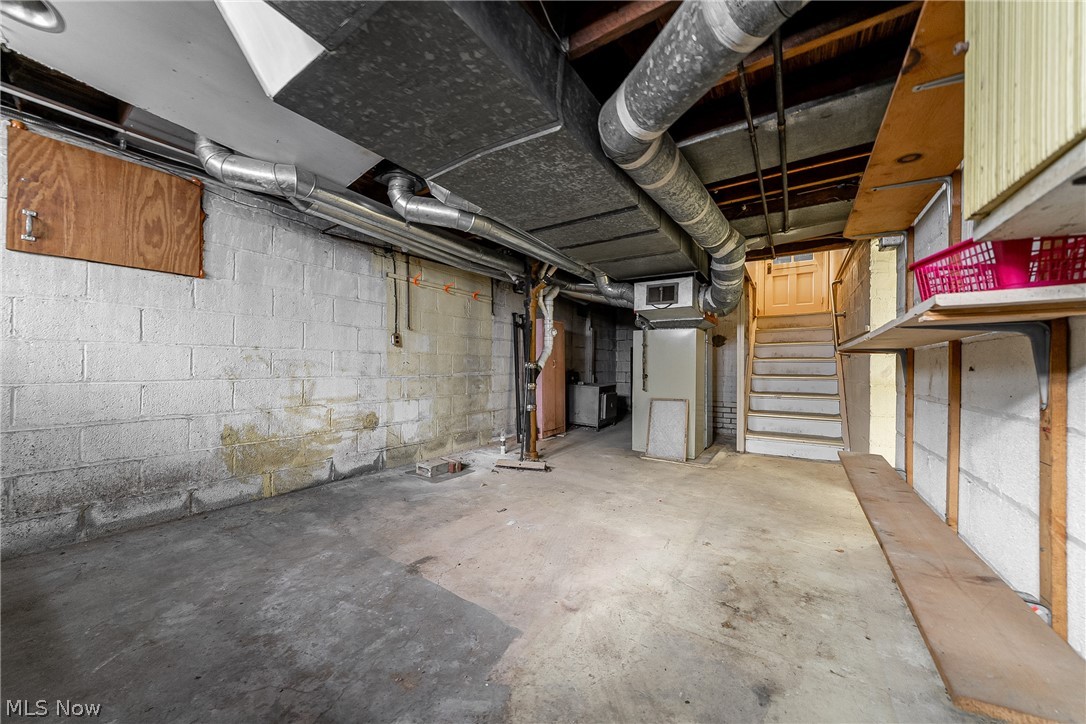 1887 Lawnway Road South Euclid OH 44121