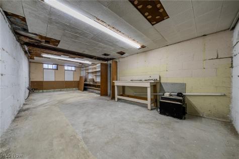 1887 Lawnway Road South Euclid OH 44121