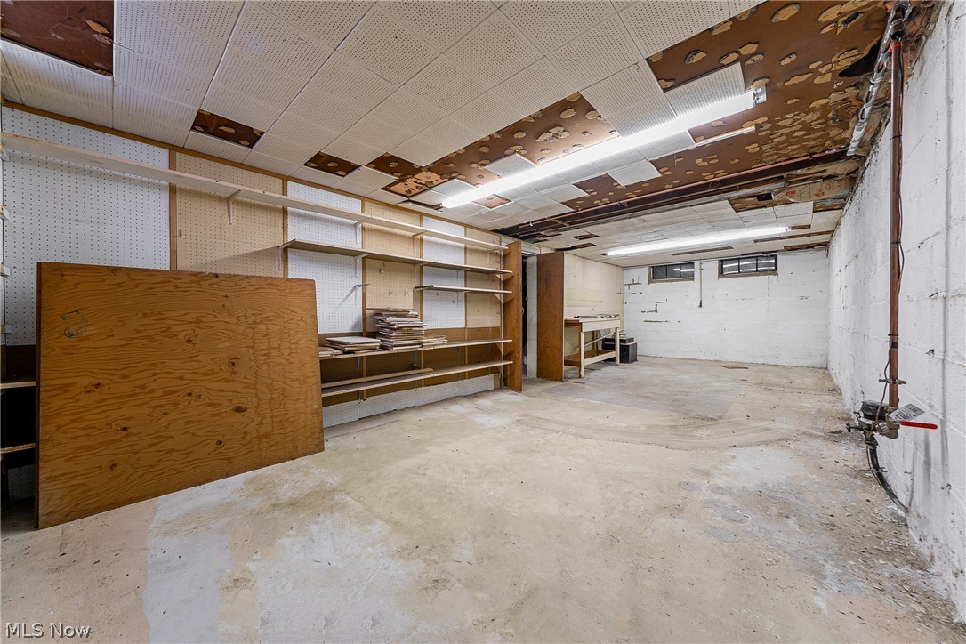 1887 Lawnway Road South Euclid OH 44121