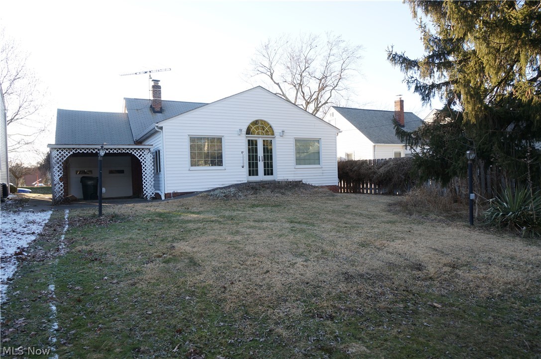1887 Lawnway Road South Euclid OH 44121