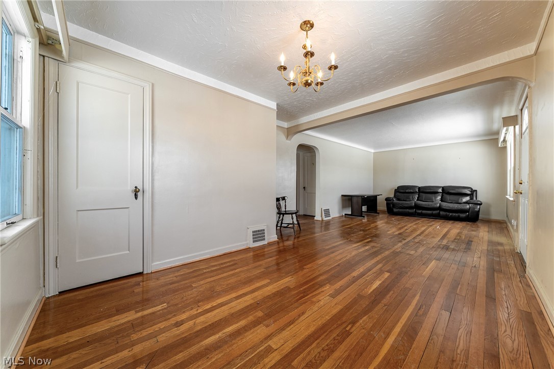 1887 Lawnway Road South Euclid OH 44121