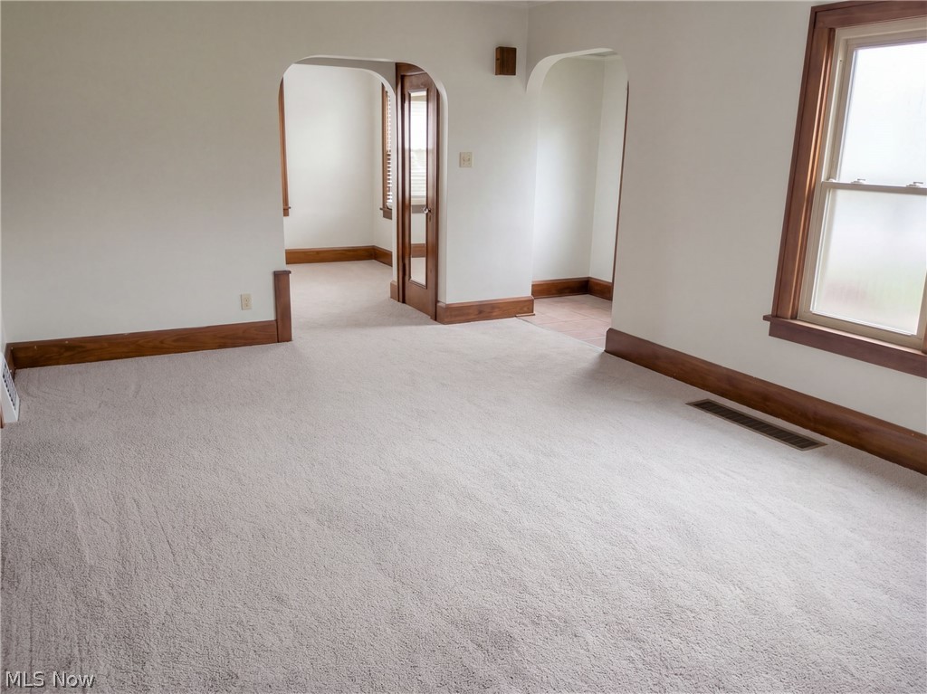 113 Market Street S East Canton OH 44730