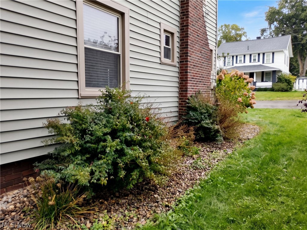 113 Market Street S East Canton OH 44730