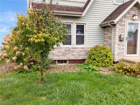 113 Market Street S East Canton OH 44730