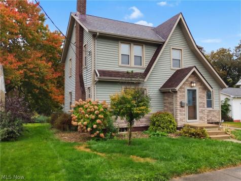 113 Market Street S East Canton OH 44730